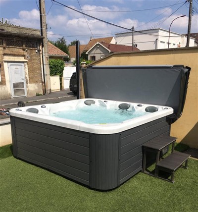 آؤٹ ڈور ہاٹ ٹب سپا باتھ ٹب